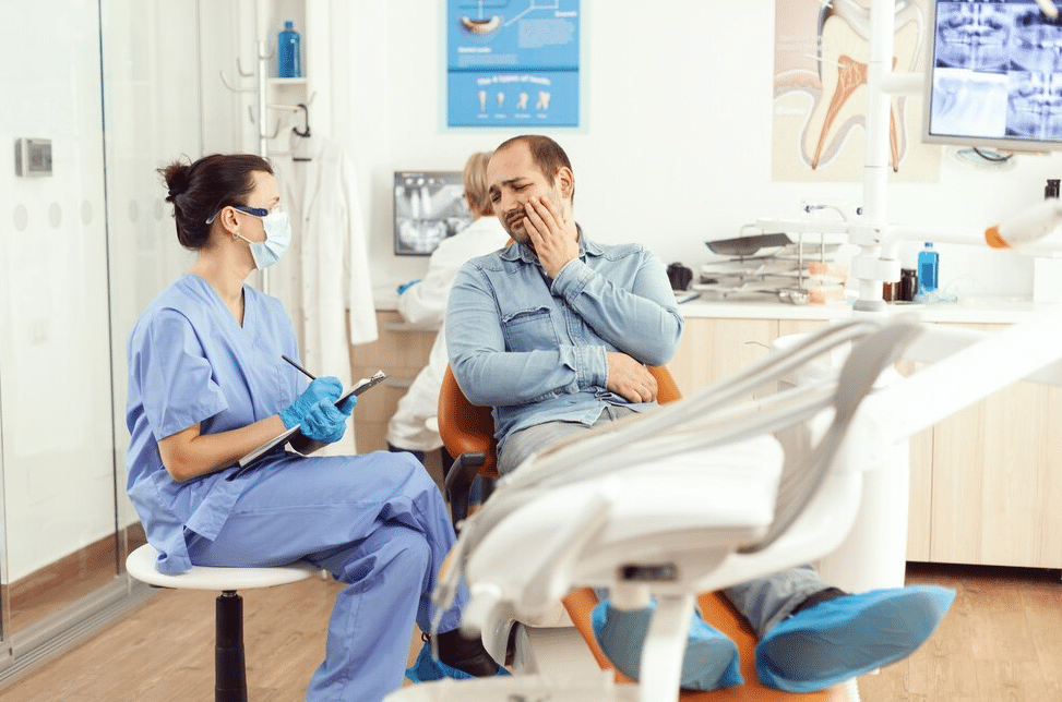 What Happens During Your First Visit to an Emergency Dental Clinic?